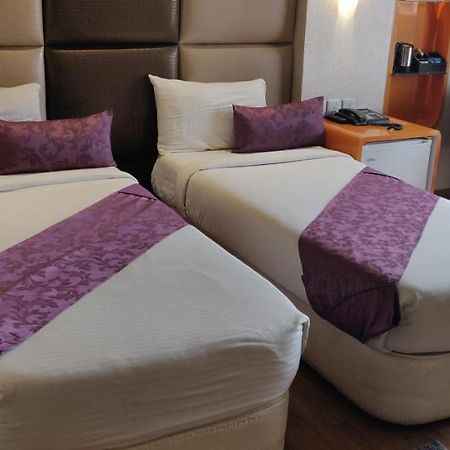 Ritu Ivy Otel Kalküta Dış mekan fotoğraf