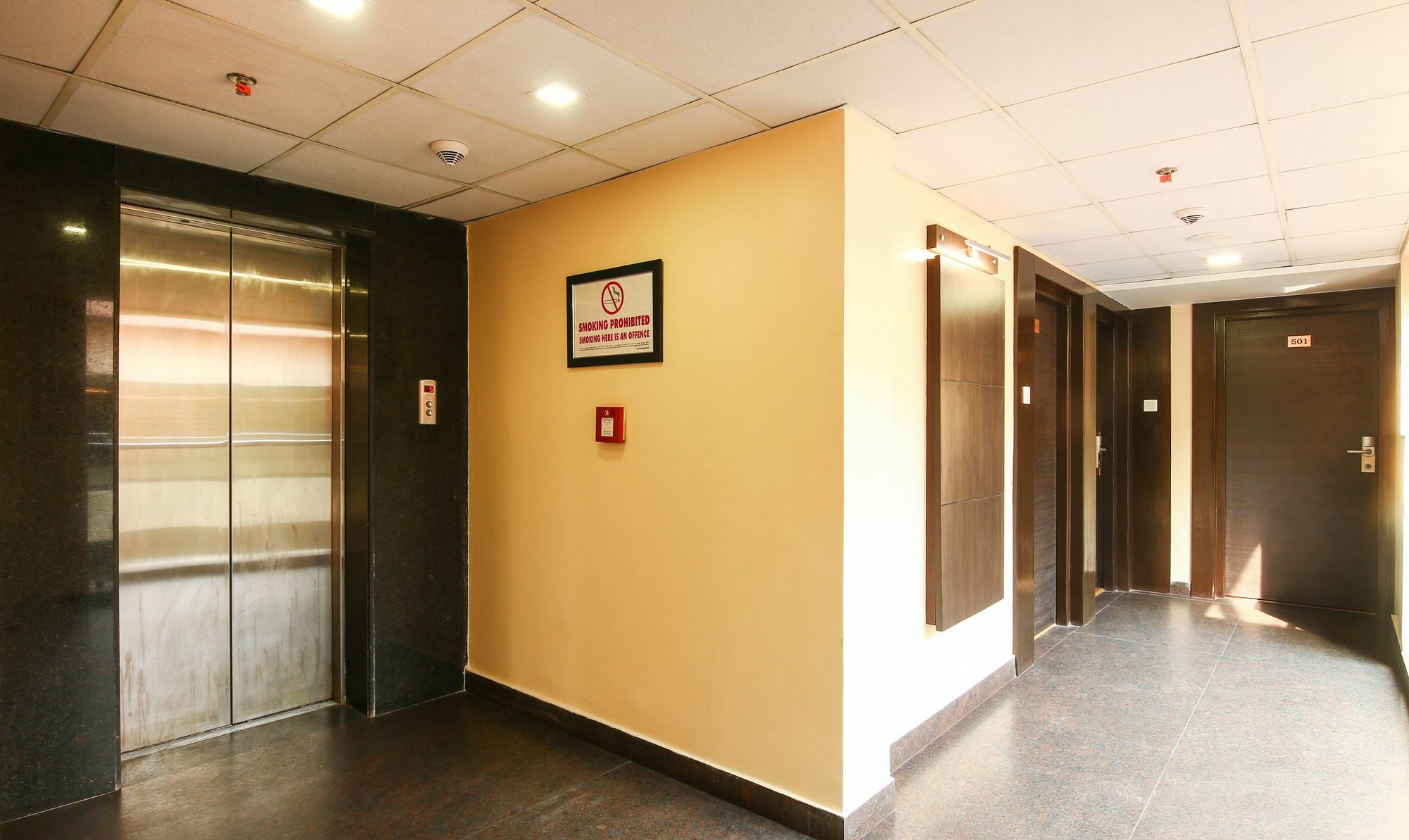 Ritu Ivy Otel Kalküta Dış mekan fotoğraf